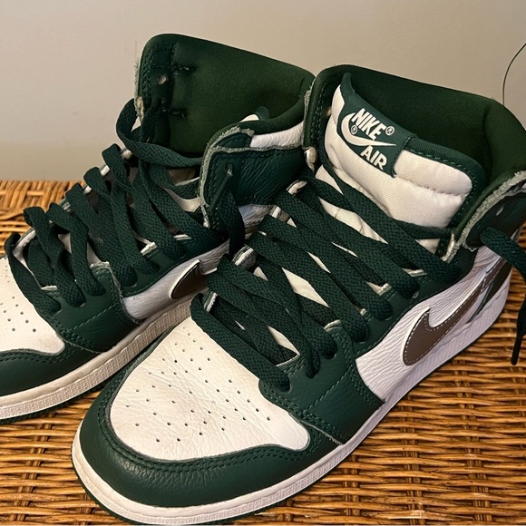 Air Jordan I Retro High OG - Picture 5 of 11